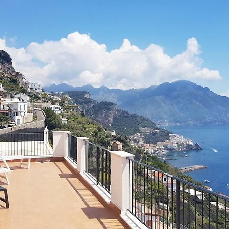 Amalfi Hills Aparthotel Buitenkant foto